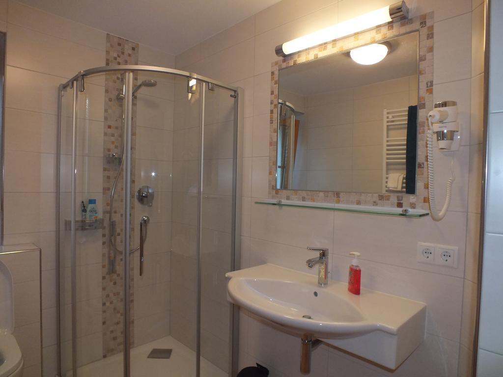 Haus Lundegg Apartment Finkenberg Phòng bức ảnh